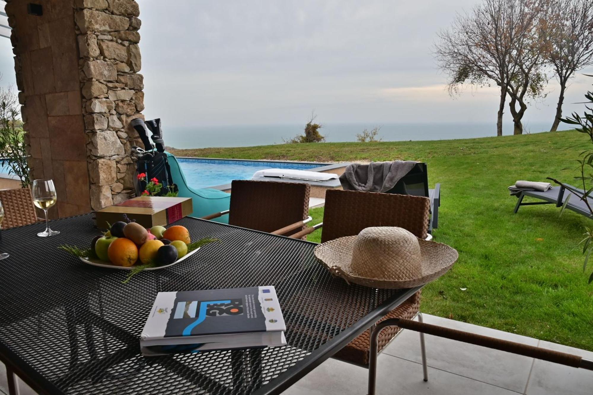 Blacksearama Golf & Villas Balchik Bagian luar foto